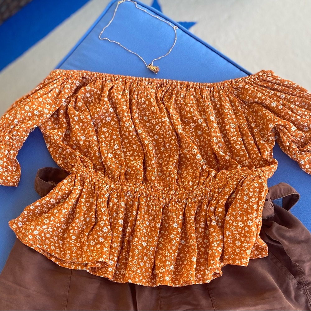 orange flower top